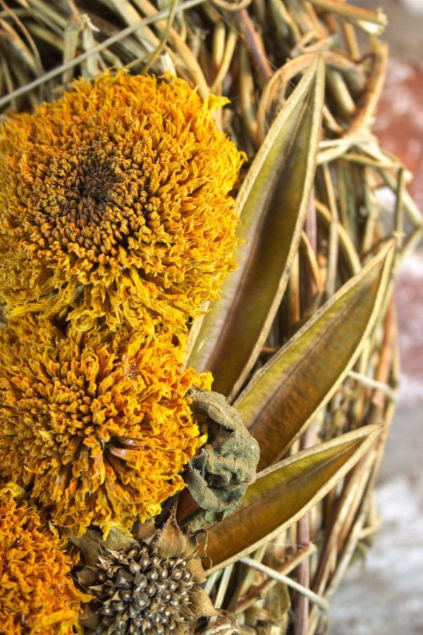 Droogbloemen krans zonnebloemen